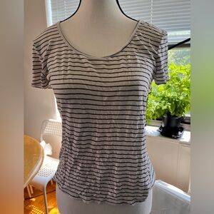 Soft Summer T-shirt -Juniors Gray and White light weight Short Sleeve Tee